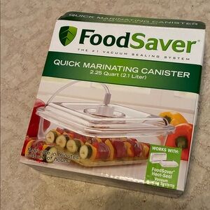 NWT Quick Marinating Canister - Clear